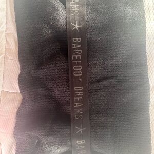 Barefoot Dreams Infinity Scarf Black